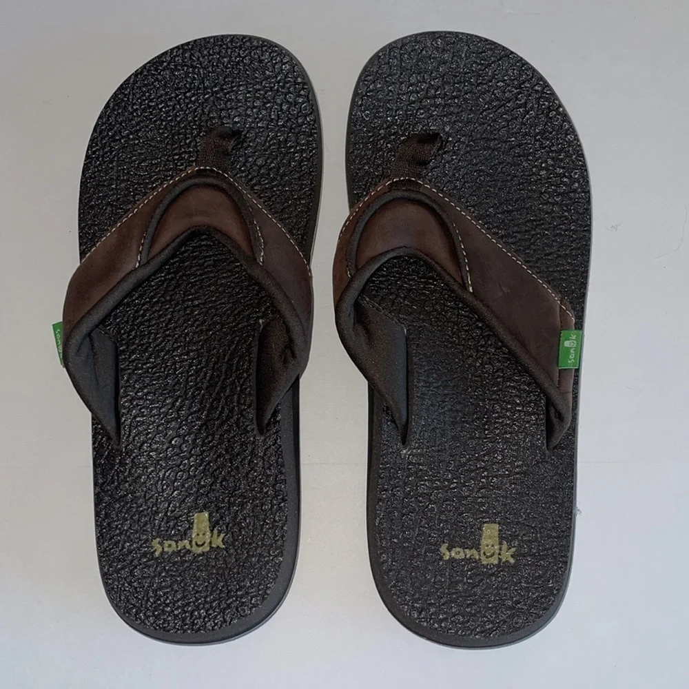 Sanuk Beer Cozy Brown Leather Upper Strap Flip Flops